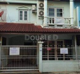 ขายTownhouse ซ.นวลจันทร์ 40 5 ห้องนอน 3 ห้องน้ำ 29 ตร.วา 3 ล้าน